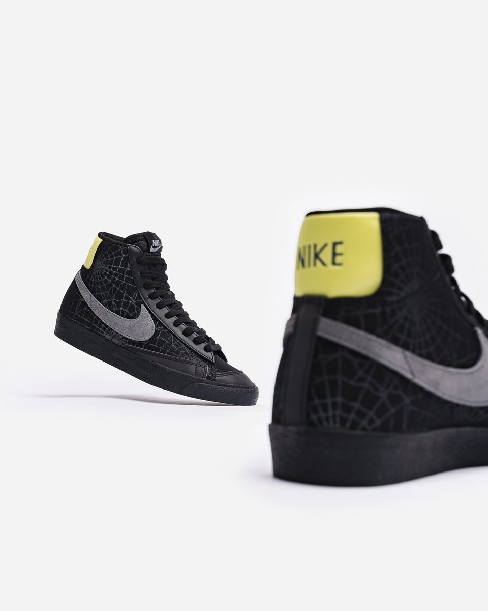 nike blazer web