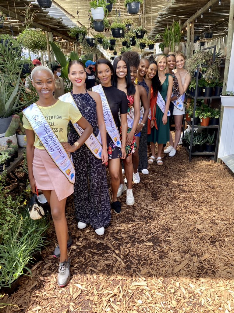 Official_MissSA's tweet photo. Some fun in the sun in the beautiful mother city @OZCFarm 🌞
#MissSA2020
#PageantFinaleWeek
#FoodMarket
#OzFarm
#HostingMissSA #FaceYourPower #EmbraceYourFuture https://t.co/ozZSIwisfG