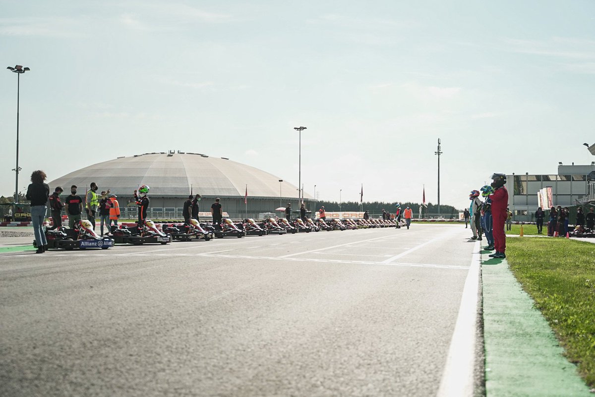 AdriaRaceway's tweet image. Abbiamo dato il via all'edizione 2020 della 24h CRG 🔥 CHE VINCA IL MIGLIORE 🔥