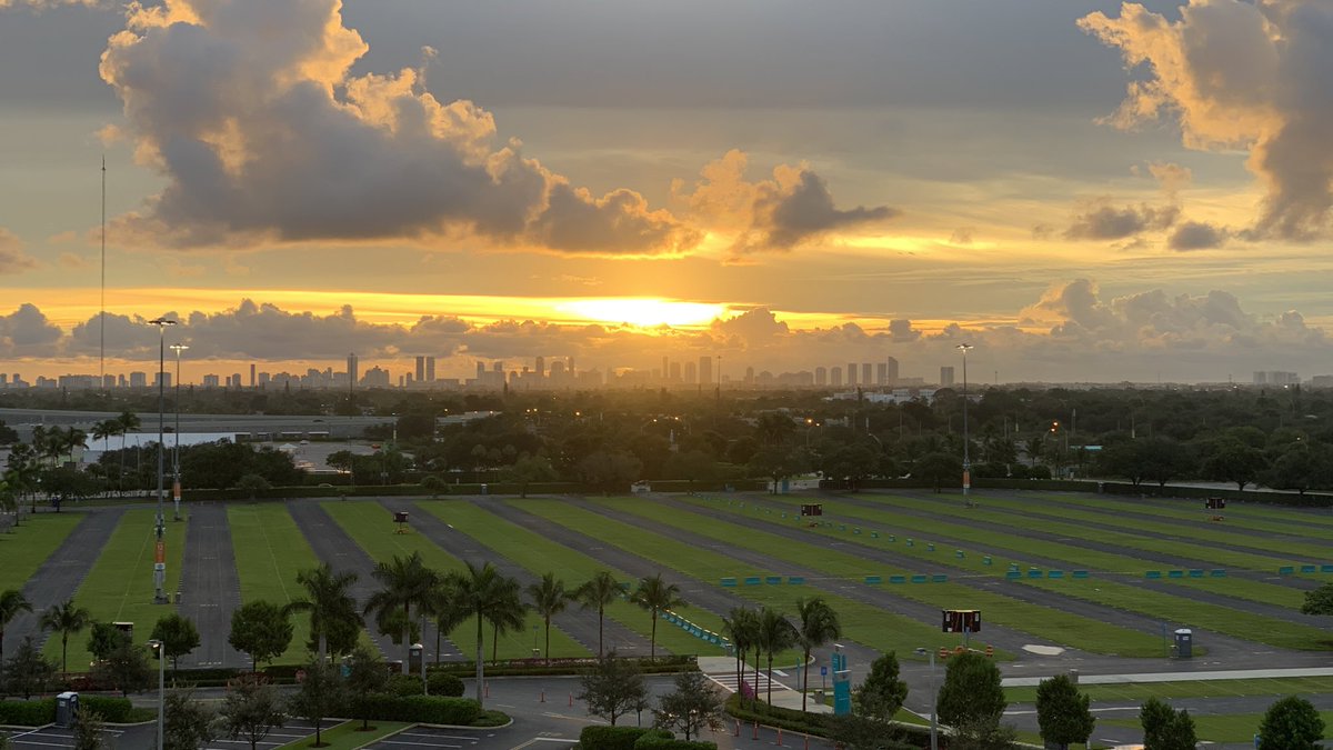 Good morning from <a href="/HardRockStadium/">Hard Rock Stadium</a>! #BeatPitt