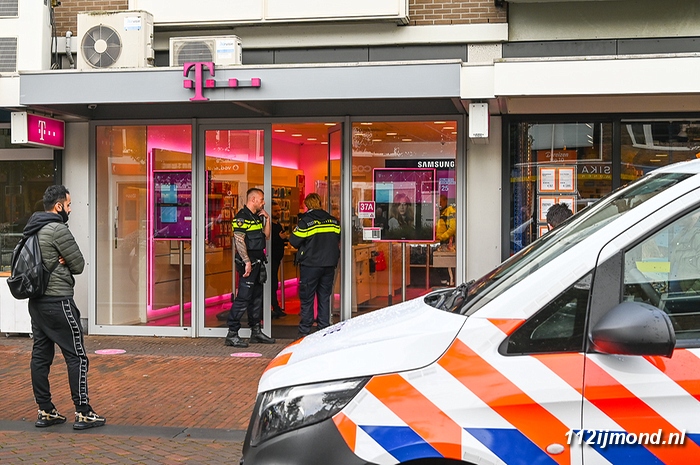Nu online: Telefoonwinkel op de Breestraat Beverwijk doelwit van overval -..