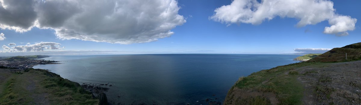 PhillipsLeyton's tweet photo. Lucky to live and work in such a beautiful place #Ceredigion https://t.co/NhvwHm5P2H