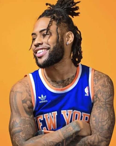 Because him gather tattoos/piercings for body come carry dread with expensive gadgets no mean sey him be criminal!Because she fit afford expensive gadgets, cars and even cloths wey she Like (emphasis on clothes!) no mean sey she be Ashawo! #EndSARS    #StopTheProfiling!