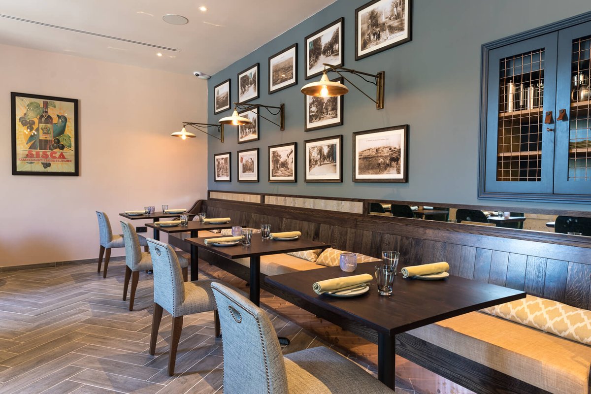 Did you know that our Hotel, Mas du Brulat is home to our own restaurant, L'Olivier? Open Thursday to Monday, L'Olivier serves a range of beautiful dishes created by our talented chefs. Find out more at olivierrestaurant.com

#provence #provencerestaurants #lolivier