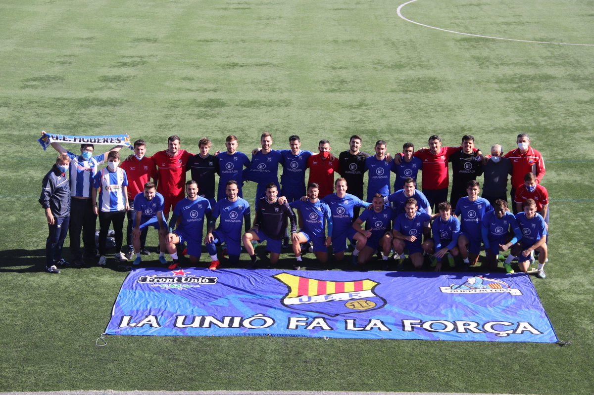 DEMÀ DERBI😍💙🤍💪🏼 Juntament amb els incondicionals del <a href="/FrontUnio/">Front Unió</a> hem anat a animar a l’equip aquest mati en l’última sessió d’entrenament abans del gran dia! 
Demà comença la lliga! Molta sort equip estem amb vosaltres 💪🏼💙

#AficioUEFigueres 💙🤍 <a href="/UEFigueres/">UE Figueres</a>
