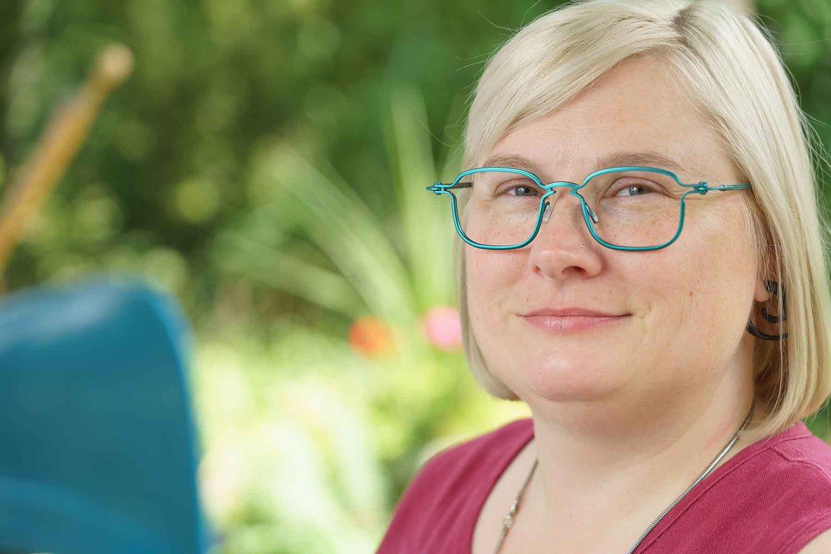 insightpulse's tweet image. Sue modelling the Tavat Eyewear SC203 SCOUT (Emerald Antique). Available in our online shop in two colours.

#eyewear #tavateyewear #kwawesome #uptownwaterloo #glasses