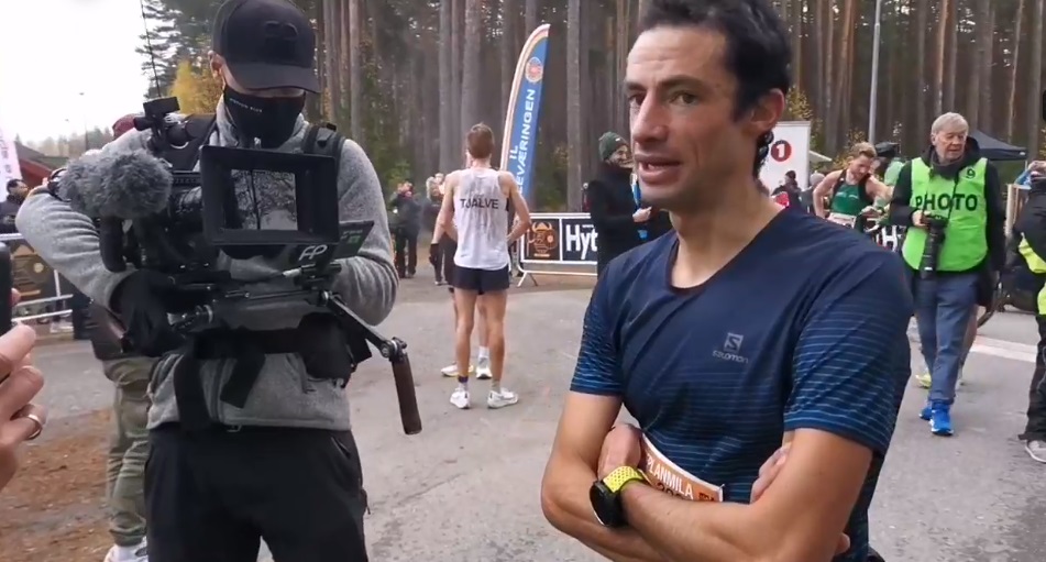 🏁Kilian Jornet hace un registro de 29:59 en su debut en una prueba en ruta en este 10k Hytteplanmila
😜Ha sido un placer verle en un registro que no es el suyo y prepararlo estos meses, esperemos que no sea solo una incursión esporádica... https://t.co/UmEvntRI50