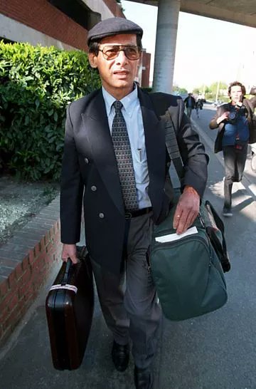 2) Charles Sobhraj aka 'Bikini killer' who is currently serving a life sentence in the Himalayan nation since 2003 on account of murder. #EndSARS    #StopTheProfiling!