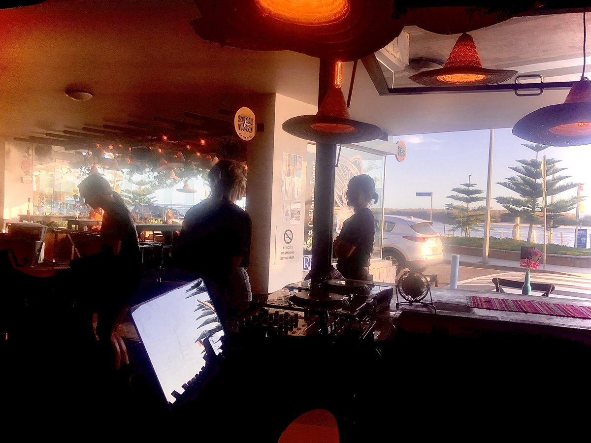 ZiaMusic's tweet photo. Good to be back in the saddle... spinning tunes at @greedy.gringo ! Funky vibe with a beautiful view 
❤️🎶 

#soul #hiphop #funk #dance https://t.co/h2LfPeoKP1