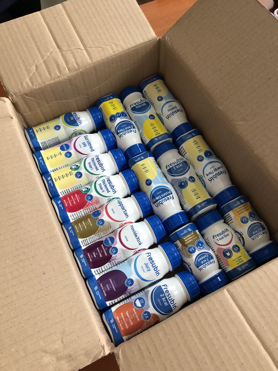 TimVerhagen84's tweet image. Stel, je vrouw is banketbakker en neemt in het weekend wat nieuwe dingen mee naar huis om te #proeven.
 
Stel, je vrouw is #diëtiste...

#proefpakketje #voeding