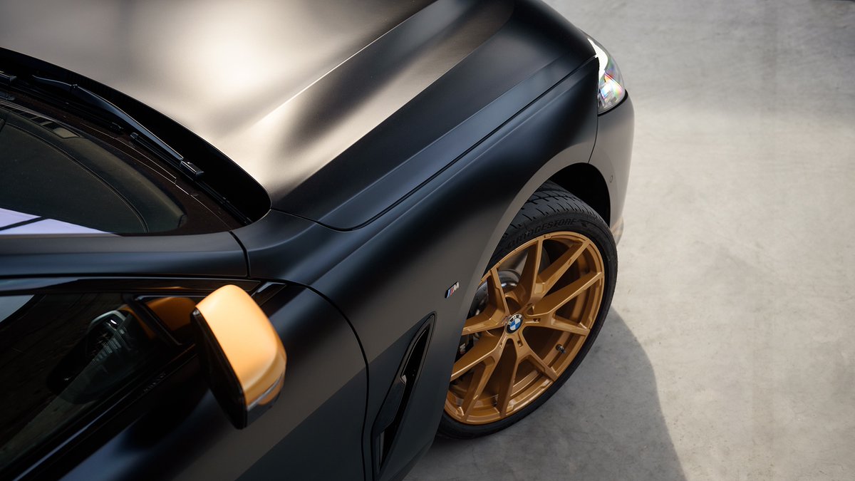BMW tweet media