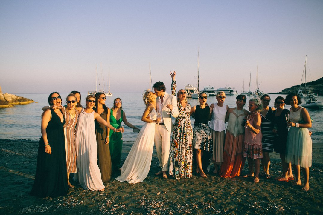 MagdaleneKourti's tweet photo. You're in my arms and nothing will go wrong as long as we're together! What will you whisper in your love when I'll take your wedding portraits? It helped to create the most genuine smiles!
Magdalene x
_
#antiparoswedding #antiparos #weddingelopement #loveintentionally #makead https://t.co/R1w0RRaXU9