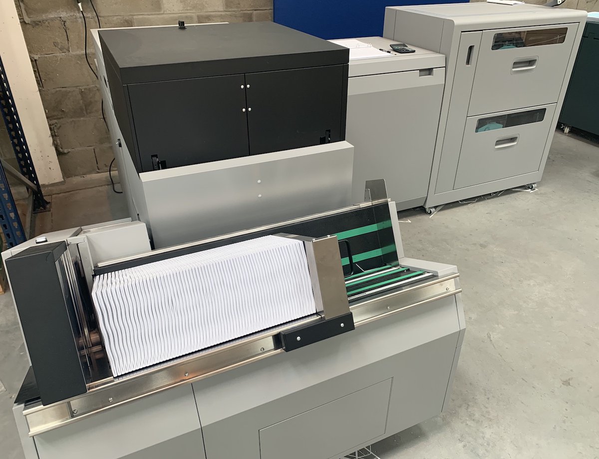 #Printing News: HDC has announced its 3rd installation of a PowerSquare 224 bookletmaker. This latest machine is an offline Morgana PowerSquare 224VF, complete with high capacity dual bin feeder. 

More detail from <a href="/EarthIslandUK/">Earth Island UK</a>'s #Print Solutions here: bit.ly/332ZDeq