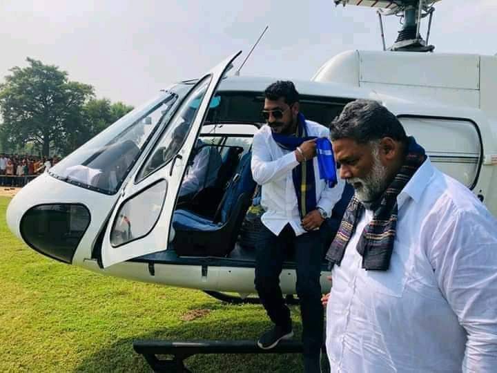 rishibagree's tweet photo. Poor dalit leader arriving in private helicopter to address a rally to question Development under Modi Govt https://t.co/nbmUitDd6R