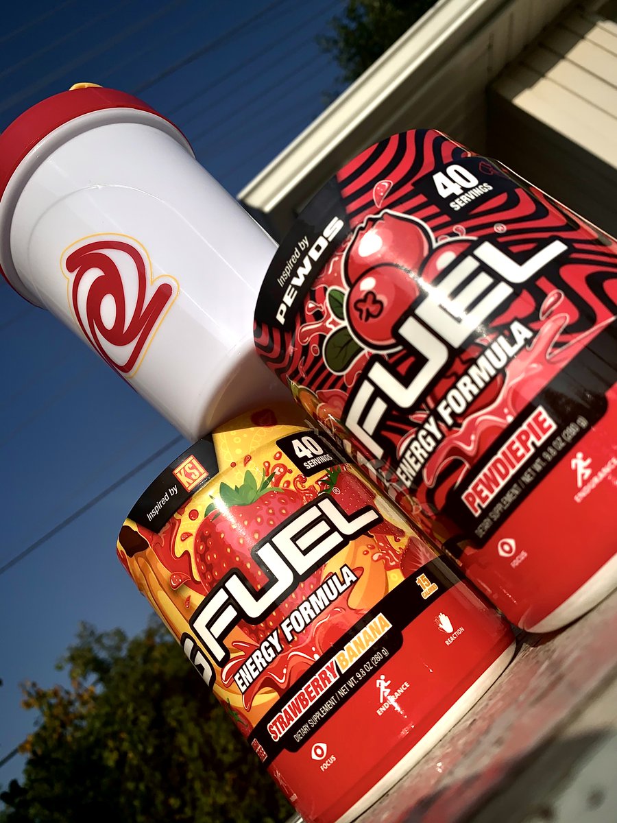 CamminHD's tweet photo. Sometimes i feel like the people who say they support my grind are just saying it and not supporting it, i've put a year and a half into this Grind for @GFuelEnergy 

and i wanna know who really supports this grind from the start! #CodeCAMMINHD for #GFUEL https://t.co/72mIXW1Nup