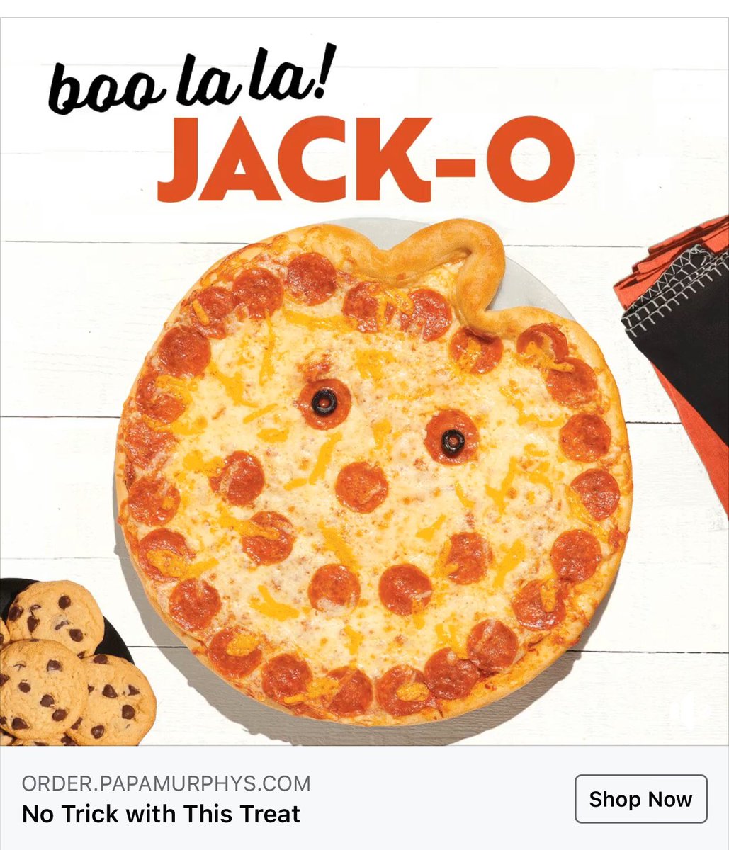 VBathsalt's tweet image. Daddy Murphy’s will make you a nice TOTALLY NOT CURSED Jack-O-Pizza, they said.  WHAT A DEAL, they said. 

Expectation vs The Haunted Reality
🍕🎃👻👹🍕

Thanks for the tasty nightmares, @papamurphys .

#daddymurphys #papamurphys #jackopizza #hauntedfood #pizza #vs #Spooktober