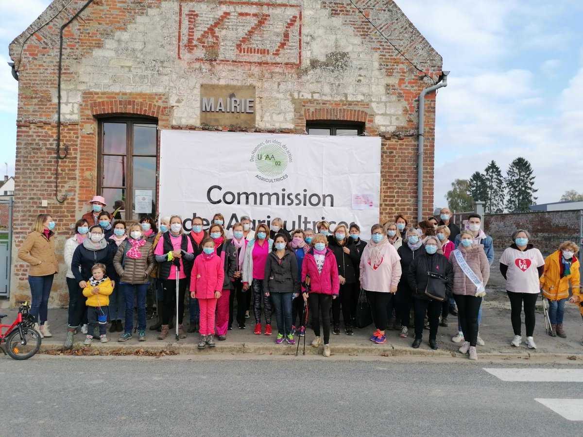 usaa_02's tweet photo. Ce matin à Mesbrecourt-Richecourt, les agricultrices de l’Aisne 👩🏻‍🌾se mobilisent contre le cancer du sein 👟🥾
Marche de 7km, c’est parti!
@colettehenry18 @PiercourtV @toinetteagri  @JYBricout @ecvass02 @BecretH @hub_observateur @ChristelleUSAA @USALEMAIRE02 @ https://t.co/YeKahDKUv6