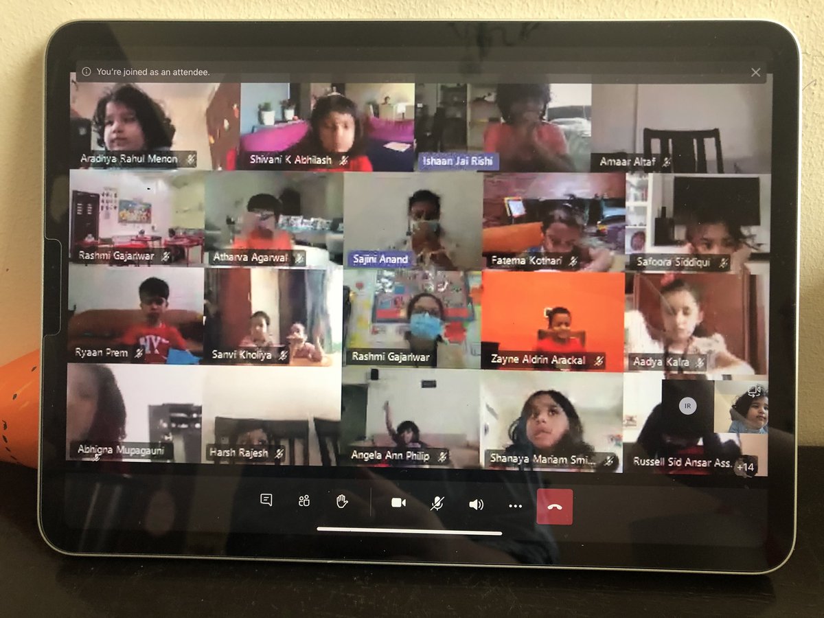 arathi90_rahul's tweet photo. “Goodbyes are really really hard ! 😢We are going to miss you very much Rashmi ma’am  ....! ❤️❤️❤️we love you soooo much ! 🥰 @Rashmi2192 @gemsnms_alkhail #KG1DDynamicDucks🦆 https://t.co/t0lLajah5E