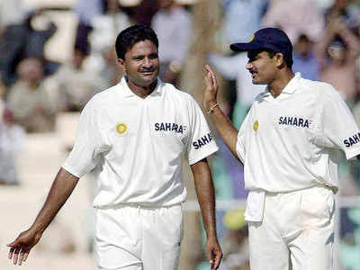 18th Oct 1995:25 year old Kumble was already a household name in Indian cricket history. On this day, he became the 2nd fastest in Indian cricket history to reach 100 wicket mark in only his 21st test match. He was only behind Prasanna. He achieved this feet against NZ..