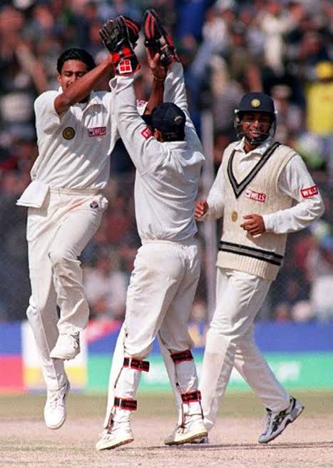 while playing in his home ground and a day after his 25th birthday. His 100th scalp was none other than Martin Crowe. He had also taken 6 5fers in the 21 test matches he had played. Again 3 yrs later 10 days before his bday, Kumble took his 200th scalp by dismissing  @mmbangwa 
