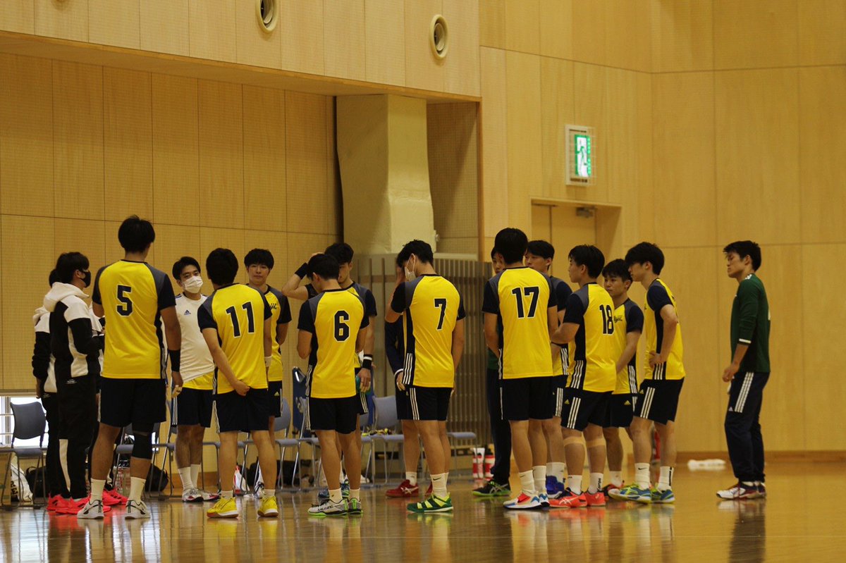 muhc__official's tweet photo. 明日の第4試合は16:00〜vs日本体育大学@国士舘大学多摩体育館となっております。
試合はジェイネットTVにて配信されます。
応援よろしくお願いします！！
写真提供:明大スポーツ新聞部
#meiji
#handball https://t.co/z8unaBNkBd