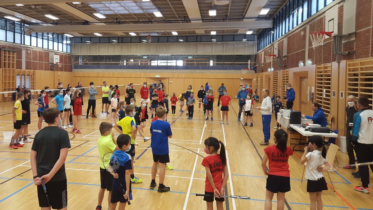 badminton_stmk's tweet photo. In Weiz findet heute, nach fast einem Jahr Pause, das erste StBV/KBV Nachwuchsturnier 2020 statt! https://t.co/6e5WRrSO25