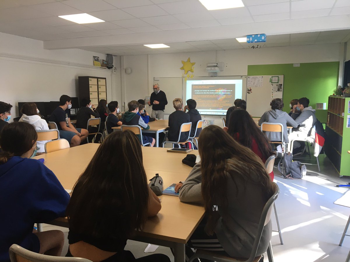 Dispositif Option innovation: I’identité numérique expliquée. Comment protéger ses données personnelles.#optioninnovation #orangebusinesssophia #identitenumerique <a href="/CIV_FRANCE/">Campus International Valbonne</a>
