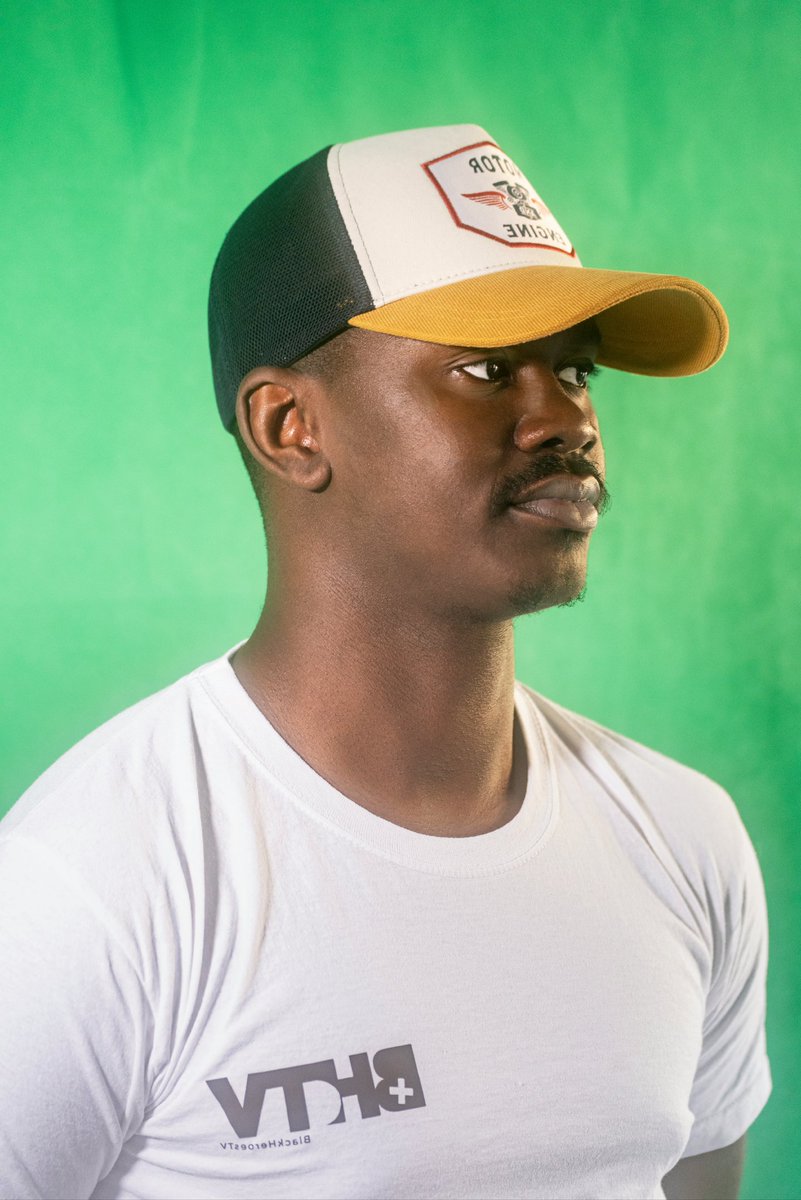 blackheroes_tv's tweet photo. 📸 Nouvelle Pp

Merci à Nicolas Mathys Photography
Site: https://t.co/OxxzfsaJIF
Instagram: @mathys.nicolas
Facebook: Nicolas Mathys Photography

#streamer #facebookgaming #ffgg #gaming #facebook #twitch #streamertwitch #live #streamning https://t.co/dzTXjvLNdJ