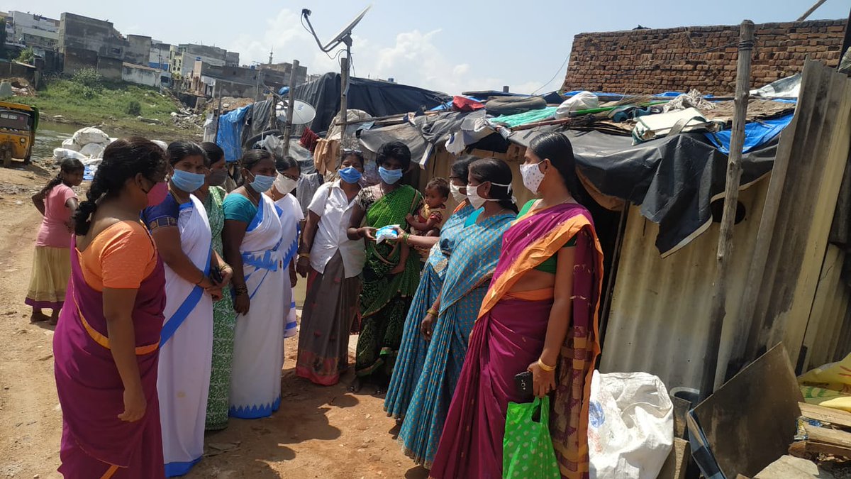 WCDhyderabad's tweet photo. @floodshyderabad-Milk packets distributed flood effected families by the @ICDS projects, Hyderabad district on 17.10.2020.

@Collector_HYD
@WCDTelangana 
@MinistryWCD https://t.co/uucizzz8X4