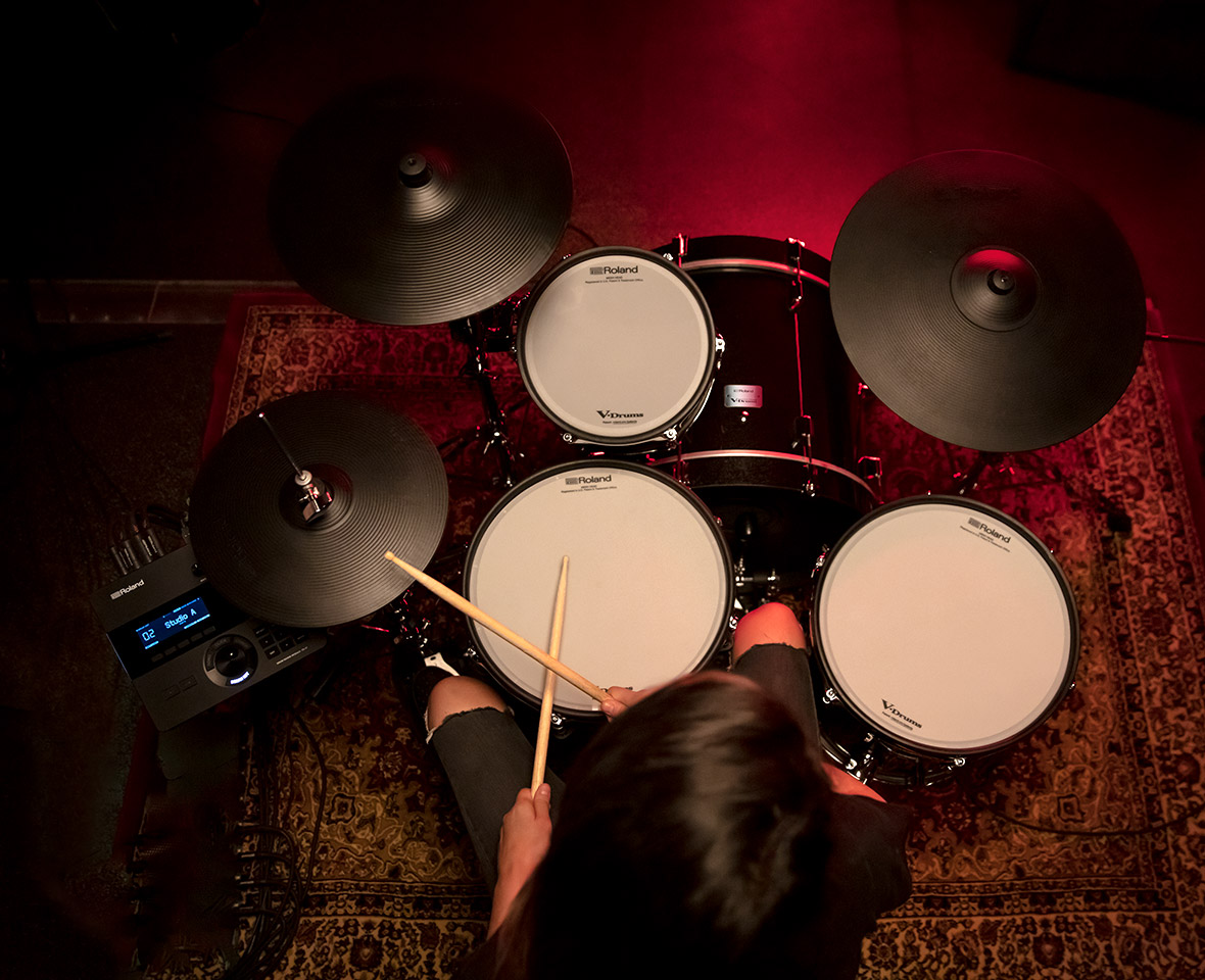 schreeven's tweet photo. Leuk herfstnieuws van Schreeven Muziekinstrumenten! Lees alles over onze nieuwe samenwerkingen met Yamaha, Roland, BOSS en Fender (Custom Shop) in onze nieuwsbrief. Fijne herfstvakantie allemaal! - https://t.co/7kHuVDNdb5 https://t.co/zrOdF97pOJ