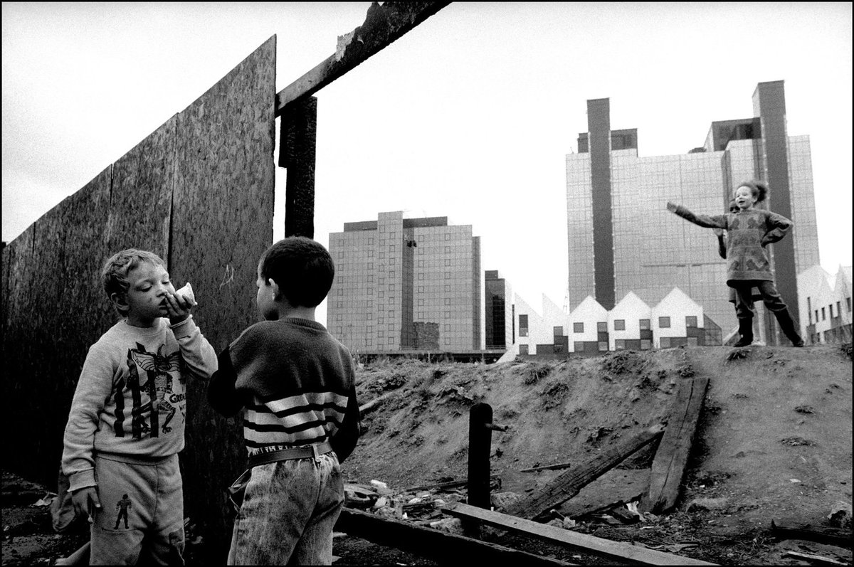 No one is born racist .London, Docklands, 1992Photo Ian Berry