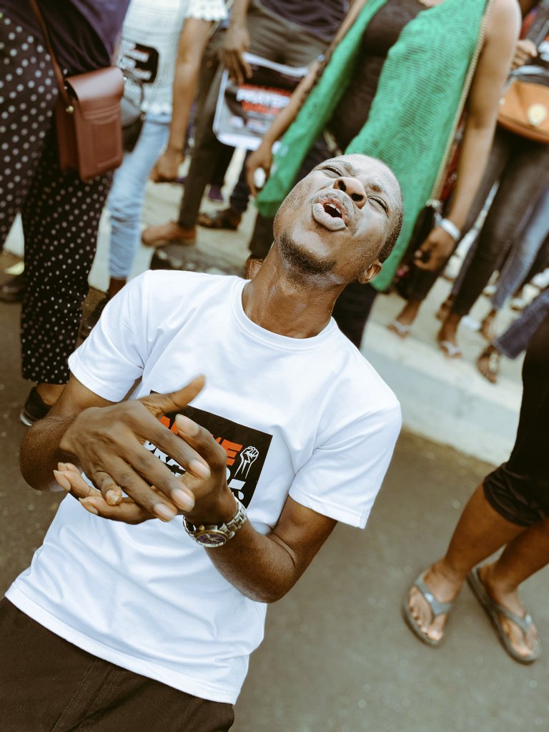 Pick5ive's tweet image. Christians keep praying
Muslims keep praying
Traditionalists talk to your gods
All will be well with Nigeria RETWEET AGGRESSIVELY IF YOU BELIEVE
AbuleEgba - Oshodi walk
#AbuleEgbaPrays
#ArrestKillerOfficers
#OtedolaBridge #EndSARS #EndPoliceBrutality
