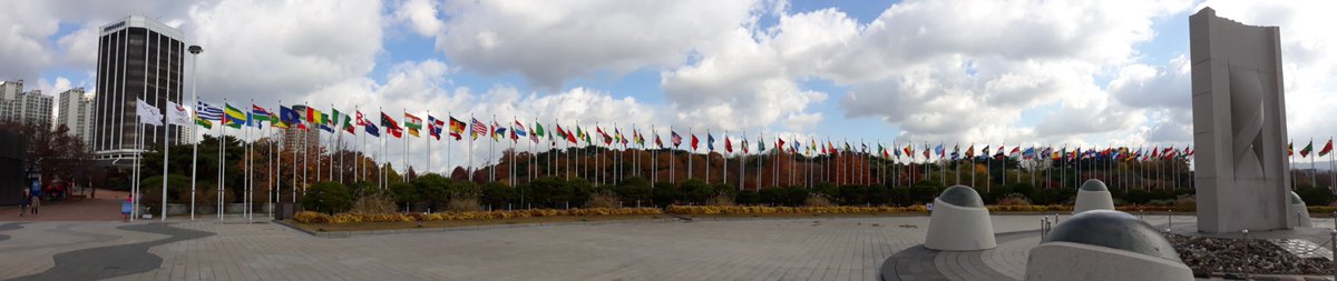 31. Panoramic view of the flags on each side of the monument ... i think it is safe to say the FLAG SEGMENT of this thread has officially BEGUN!