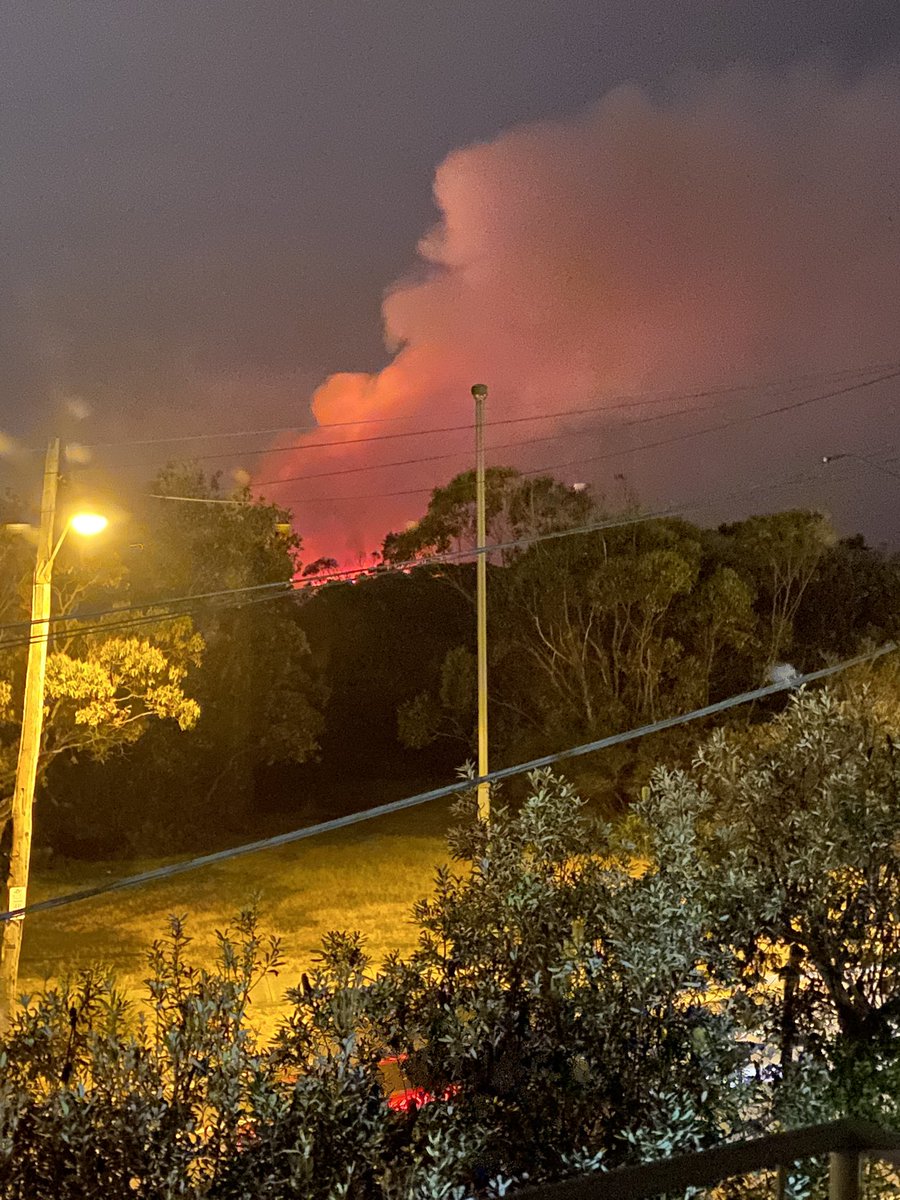 LaBubbleToo's tweet photo. Fire reduction from North Head viewed from South Head. Burning bright. https://t.co/ehM4V1u4eZ