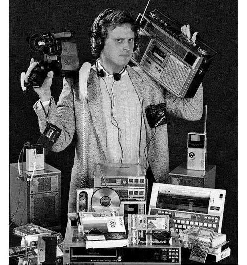 MansingBhor's tweet photo. Everything in this picture is now in our pocket. #Inthefuture #DigitalTransformation #ConnectedWorld #ConnectedSolution https://t.co/Sktd8xCl9c