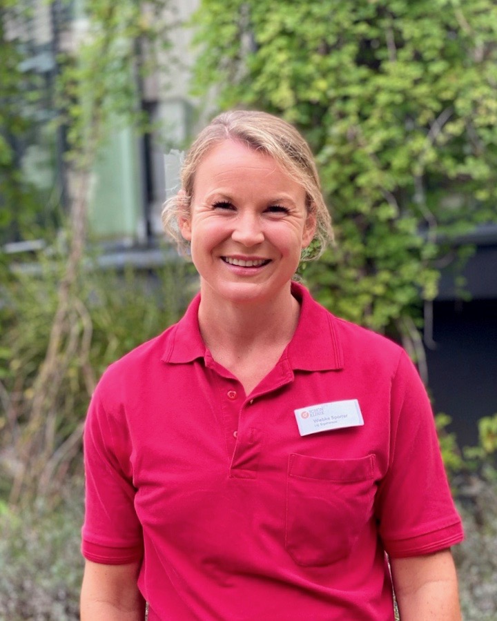 "I particularly enjoy the close collaboration and mutual respect within the multidisciplinary team," says Wiebke Sporrer about her profession as an occupational therapist at Schoen Clinic München Schwabing. #schoenclinic
