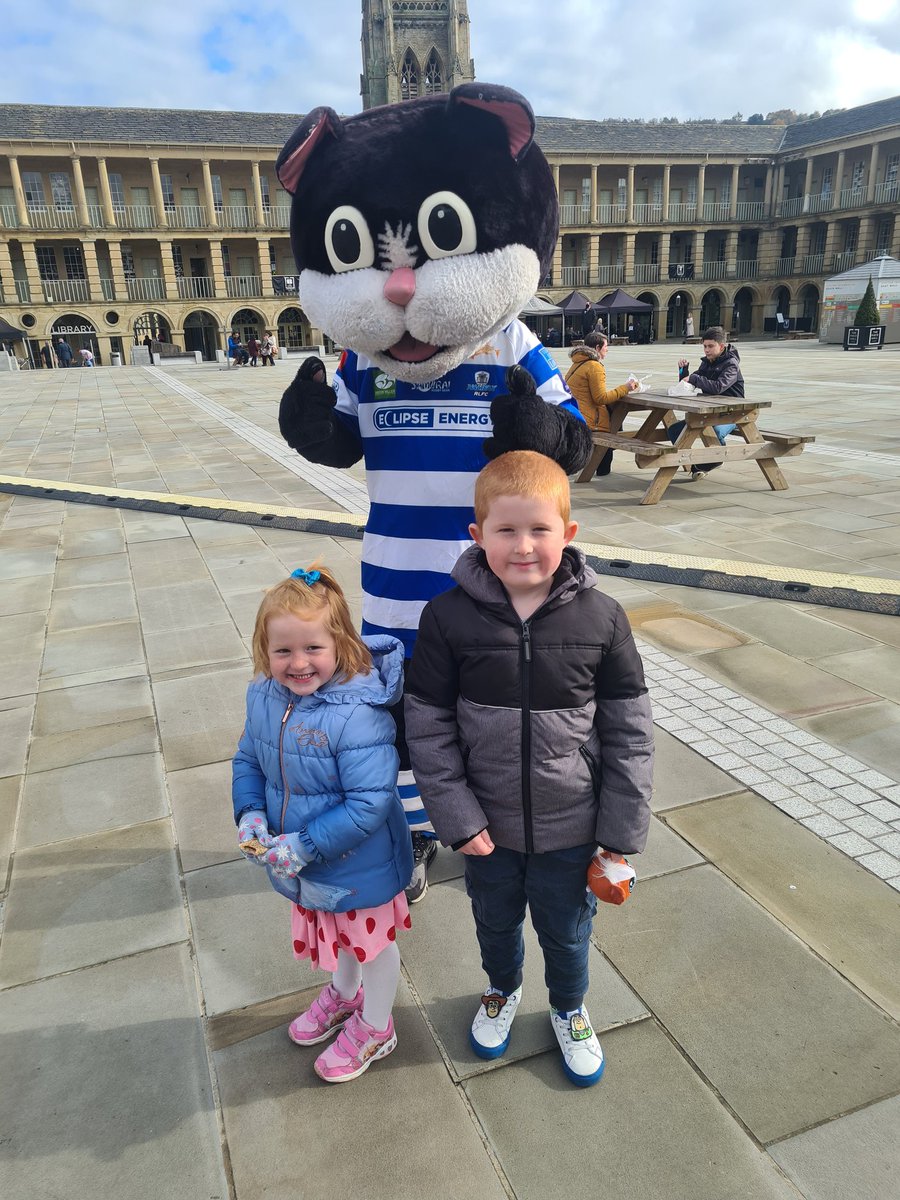 Day out in Halifax for the no1 cat in town