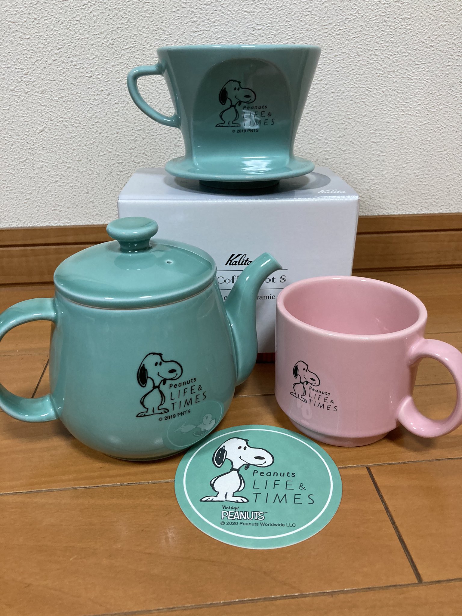 小玉 スヌーピーのカリタとのコラボ ドリップとポット 日本製 朝 毎日コーヒードリップしてくれる 嫁も気分が上がって作ってくれるはず コーヒー ドリップ ポット スヌーピー コラボ カリタ T Co Avtmwwlbag Twitter