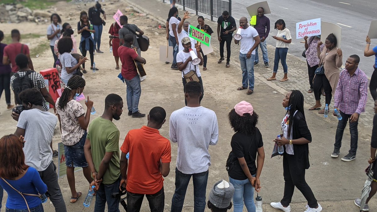 CuttingEdge_NG's tweet photo. Prayers now more than ever before. A new nation is in being birthed. 

“Righteousness and justice are the foundation of your throne, love and truth walk before you as attendants” 
Ps 89: 14.

Lekki prayer walk.

#EndSARS 
#RECONSTRUCTNIGERIA 
#PrayerWalk https://t.co/Iq96jvsLxK