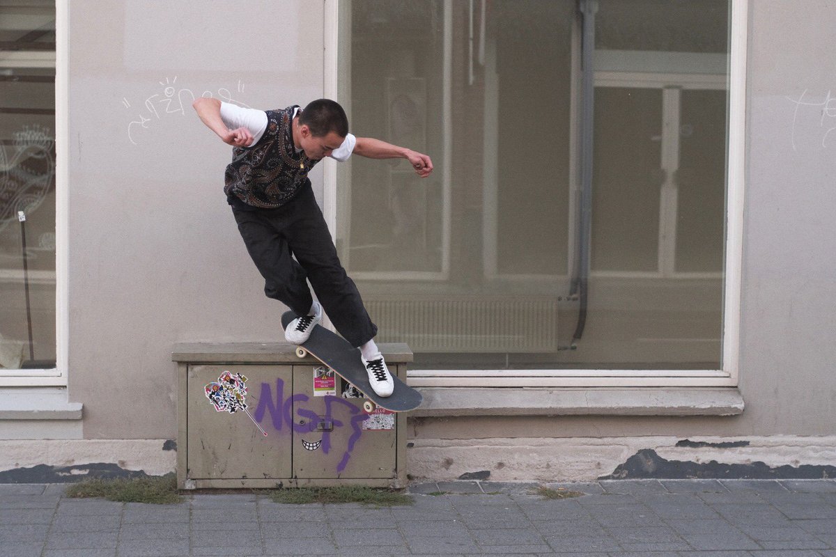 We have a new part by Dutch-Born Italian Mauro Ruberto up on the site. Go check it out on our site right now.
Click the link and press play:
place.tv/mauroruberto