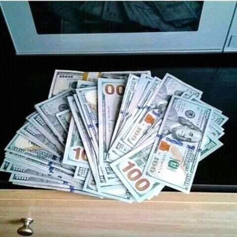 Ronald49549887's tweet photo. @michuwars Dm me if you are looking for sugar  daddy to help you financially with $5000 for bills and debt but I don’t ask for gift card or bank info but I paid through cash app only you can dm me +1(401)684876 https://t.co/SBWAFxgkLU