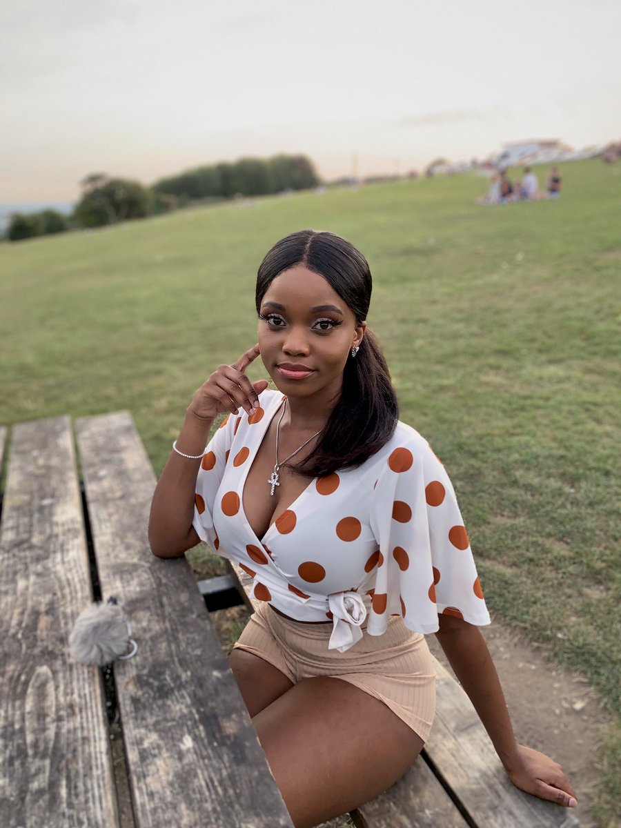 nkgethii's tweet photo. Your girl has applied for the #EveryBODYInPLT movement, it’s too good of an opportunity to pass up🥺, so I would really appreciate it if you guys could please like and retweet so I have a better chance of getting noticed🥺🥰. 

Please tag @OfficialPLT @four_models 

tysm❤️ https://t.co/uXkXnbHAoT
