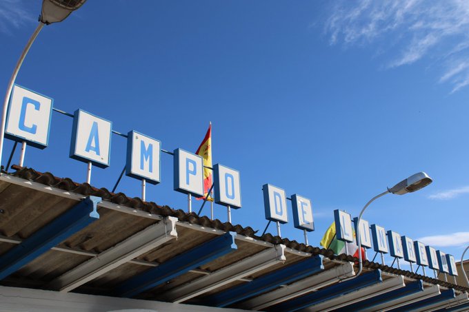 Segunda B nos hizo aprender lo que es la derrota.
Aprendimos que lo normal en esta vida no es ganar, sino perder o empatar.
Aprendimos no solo a comer barro un domingo si y otro también, sino que esto nos gustase.
Clubes cerca del aficionado.
Y el aficionado cerca de su club.