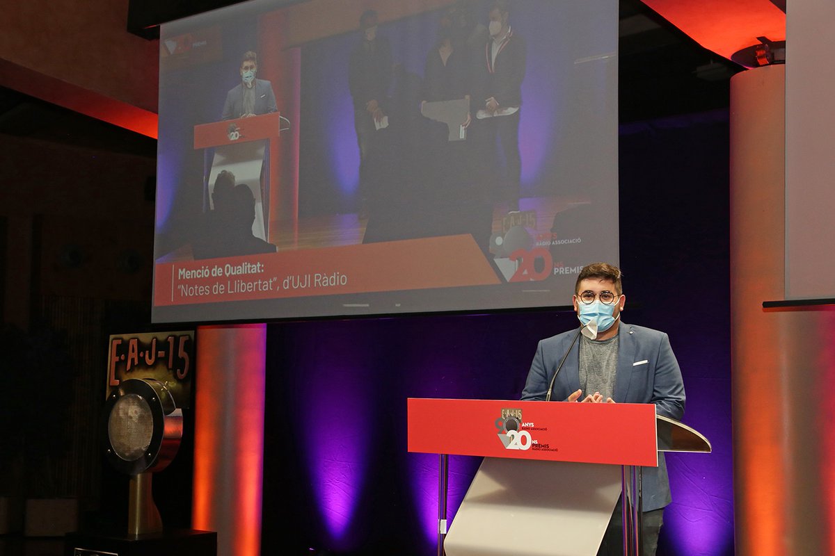 🔴 Ara, a partir de les 13:20 m'entrevista #MariaMolina a la SER <a href="/radiocastellon/">Radio Castellón Cadena SER</a> en #AVivirCastelló
📻 Amb motiu del Premi <a href="/RadioAssociacio/">Ràdio Associació de Catalunya</a> al programa <a href="/NotesdLlibertat/">Notes de llibertat</a> de <a href="/VoxUJIRadio/">UJI Ràdio</a> <a href="/UJIuniversitat/">Universitat Jaume I</a> 

▶️ En directe cadenaser.com/emisora/radio_…