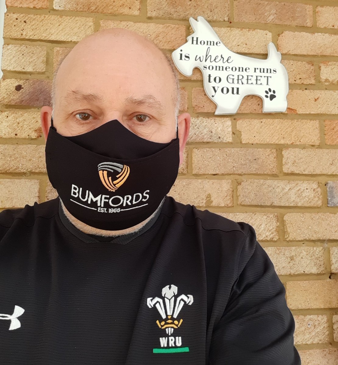 New mask from @Bumfords thanks Neil. https://t.co/llnVk3jM3Z