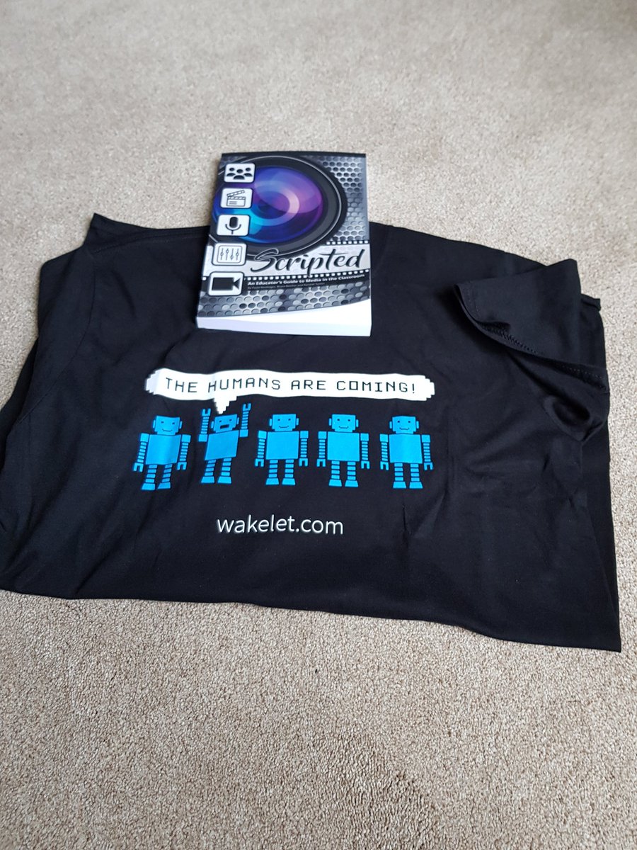 MrsJW_Cps's tweet photo. Yay! Look what just appeared! Thank you so much @wakelet @WeVideo @breicher @GreenScreenGal @MisbahGedal Half term reading sorted!! 💙🌊👍🏻 https://t.co/bf2MLQIzxe