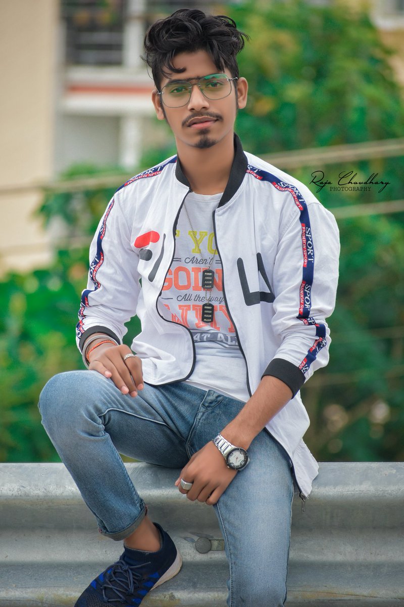 Raja_Choudhary4's tweet photo. #google #googleupload https://t.co/HqSu94CvoR