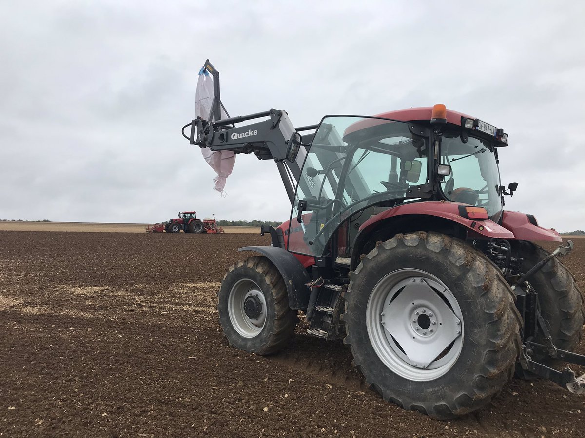 OlivierCOSTE2's tweet photo. Cet après-midi,c’est la pratique.
je suis dans la #filière #SemonsDuSens @GroupeSoufflet #blé #MMS2021 #LuHarmony. https://t.co/CWrKNtEIyG