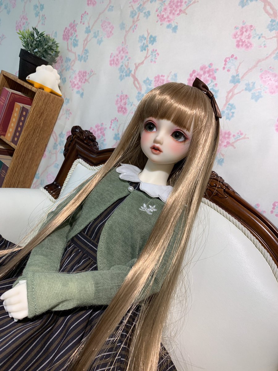 pom_0221's tweet photo. *♬೨̣̥  メモリアルワンオフ SD リーゼロッテ  つきみさんmake ⋆*ೄ

🌸本日無事にお迎えしました！🌸
初めてのSDちゃん、そしてロングヘアに苦戦しながらお写真を撮りました😊

こんなに素敵な子が我が家に·····。
まだ信じられなくて夢見心地ですが、これから沢山可愛い可愛いさせて頂きます🤤💕💕 https://t.co/8afwpZ9F1Z