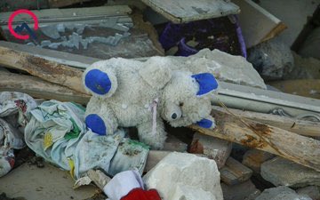 knnzynlv's tweet photo. What do you see? I see an unfinished smile, a crying baby.  And I see a dead humanity.
...
 #PrayForGanja
 #ArmeniaKillsCivilians #BevoiceofGanjacity
#KarabakhisAzerbaijan #ArmenianTerrorism
#DontBelieveArmenia #StopArmenianOccupation 
#ArmeniaBrokeCeasefire https://t.co/0HXqmbp1jk